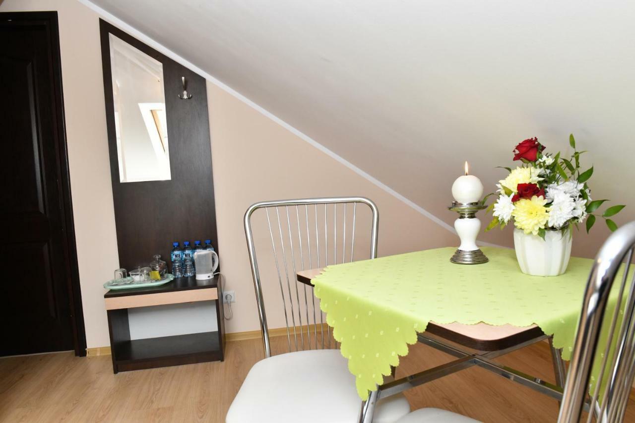 Arkadia Bed & Breakfast Radziejow Bagian luar foto