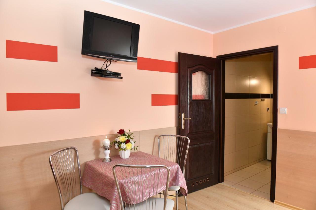 Arkadia Bed & Breakfast Radziejow Bagian luar foto